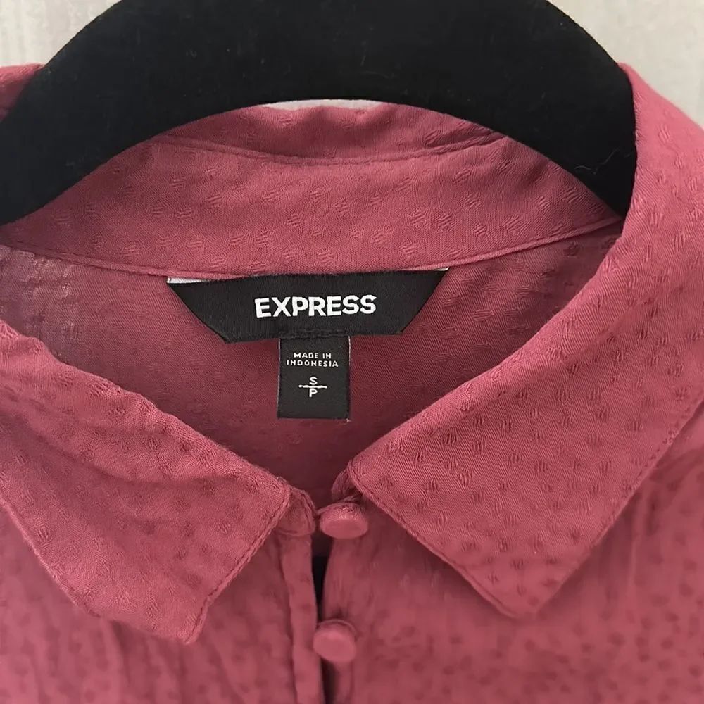 Long Sleeve Button Up Express Blouse - Picture 2 of 4